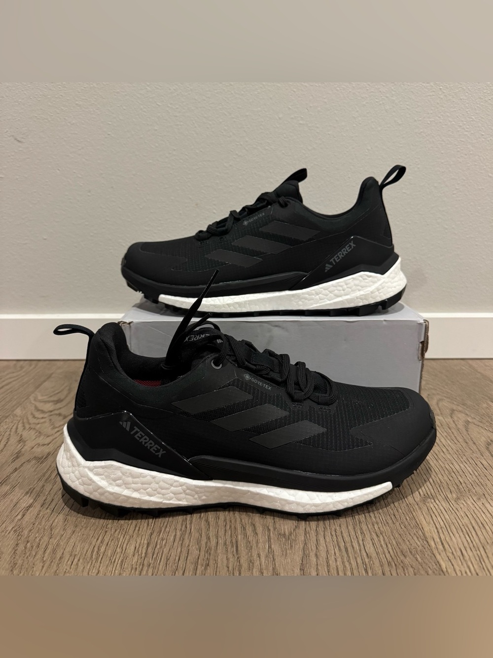 Adidas Terrex Free Hiker 2.0 Low Gore-Tex Black White